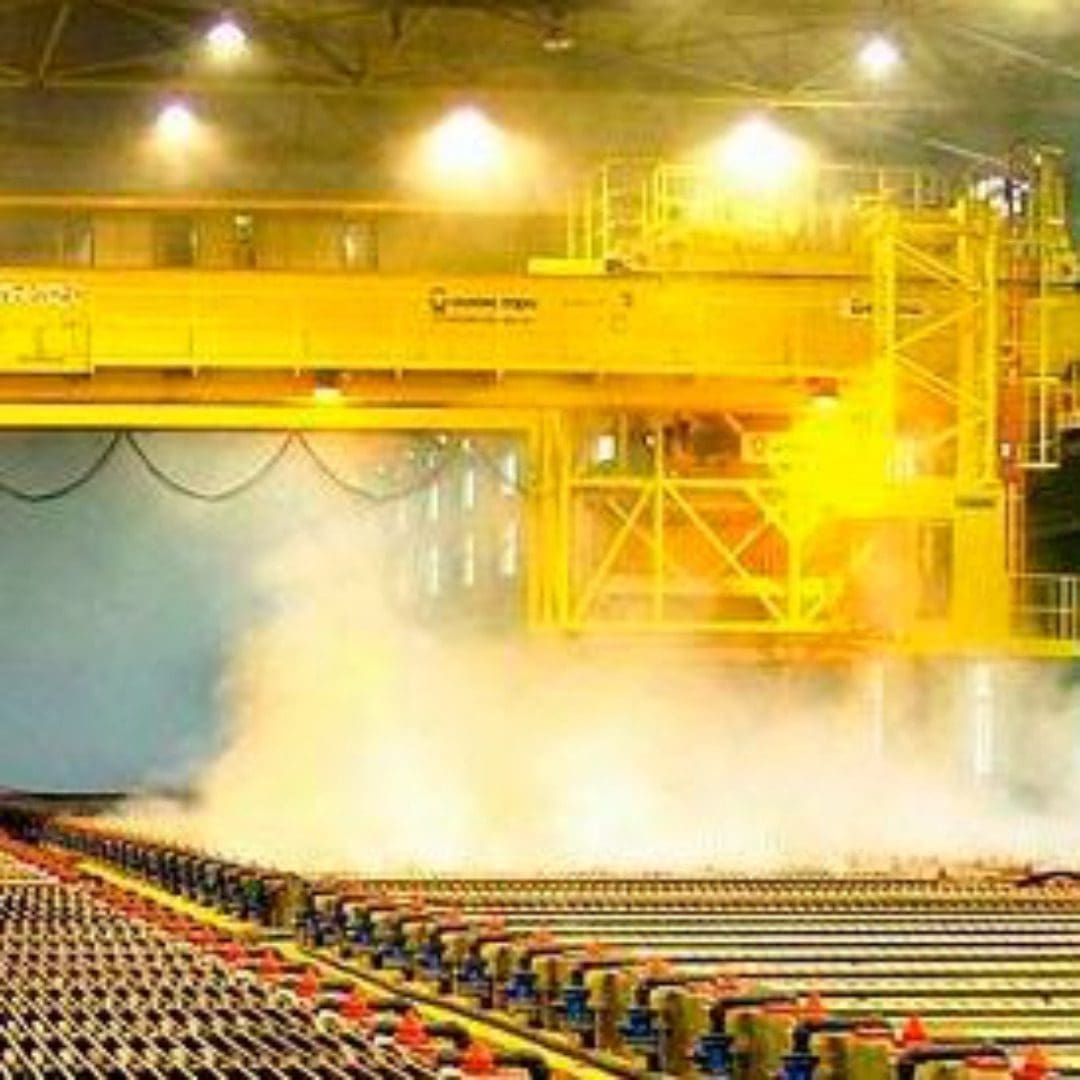 High-temperature LED lights offer a reliable and durable lighting solution for environments with extreme heat conditions. When properly engineered and manufactured high-temperature LED lights will be able to withstand high-temperature facilities while providing energy efficiency and an extended lifespan.