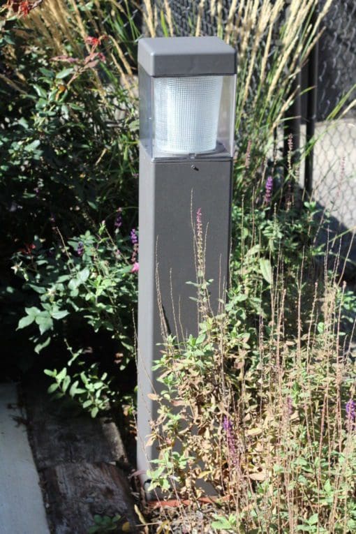square-bollard-light-type-v-garden